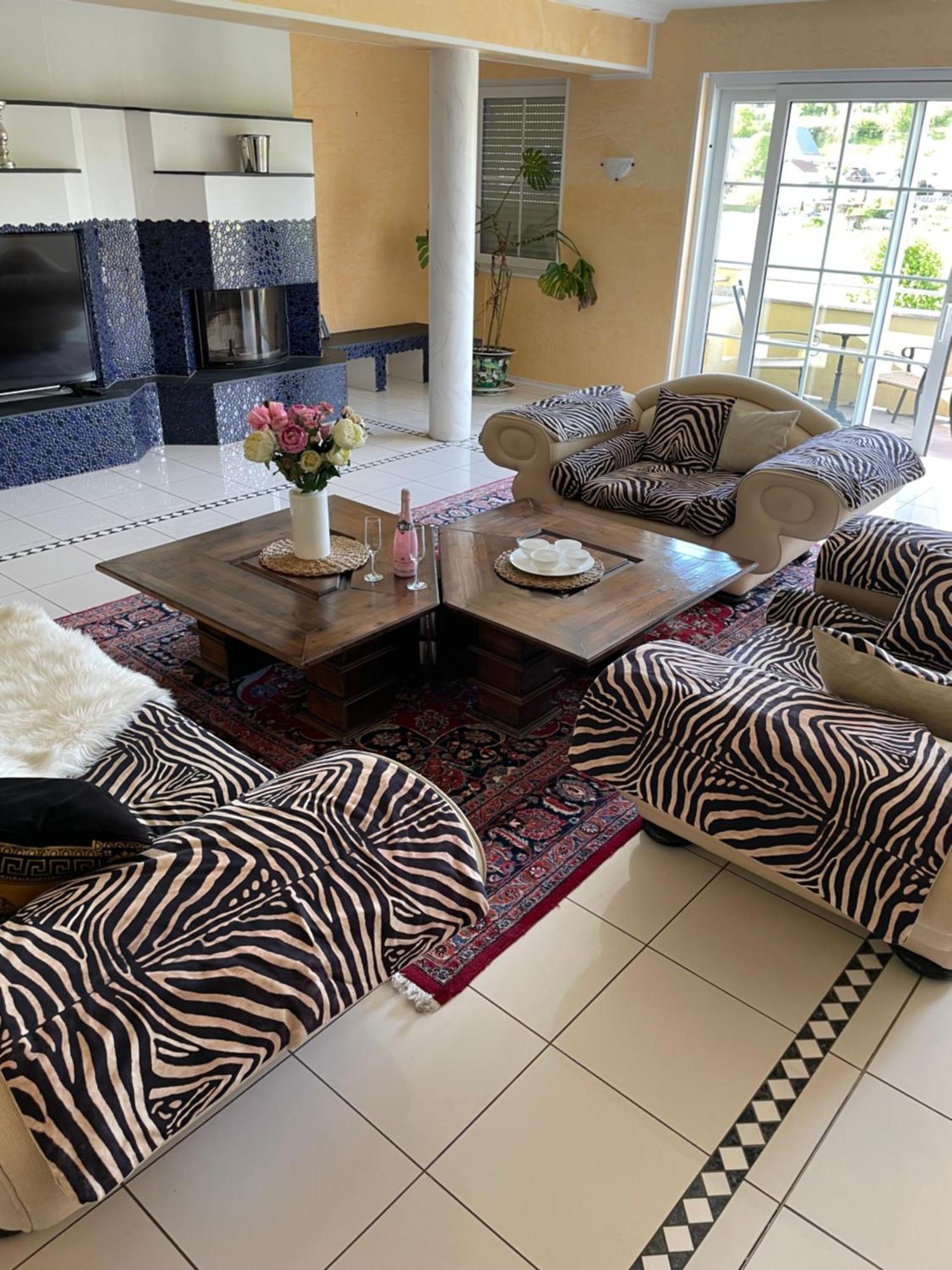 Ferienwohnung Riverside Resort Idyllisch Direkt An Der Lahn 迭斯 外观 照片